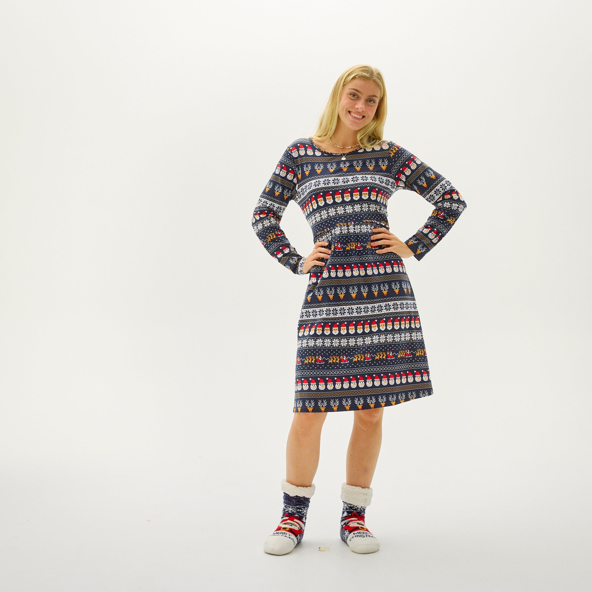 The Lovely Christmas Dress - Dam.